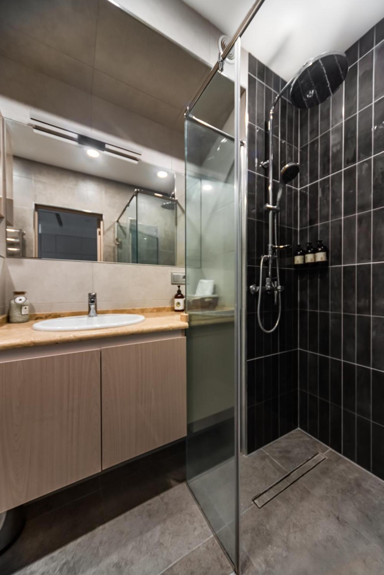 Thames Apartment By Downtown Inn, City Center Ереван Экстерьер фото
