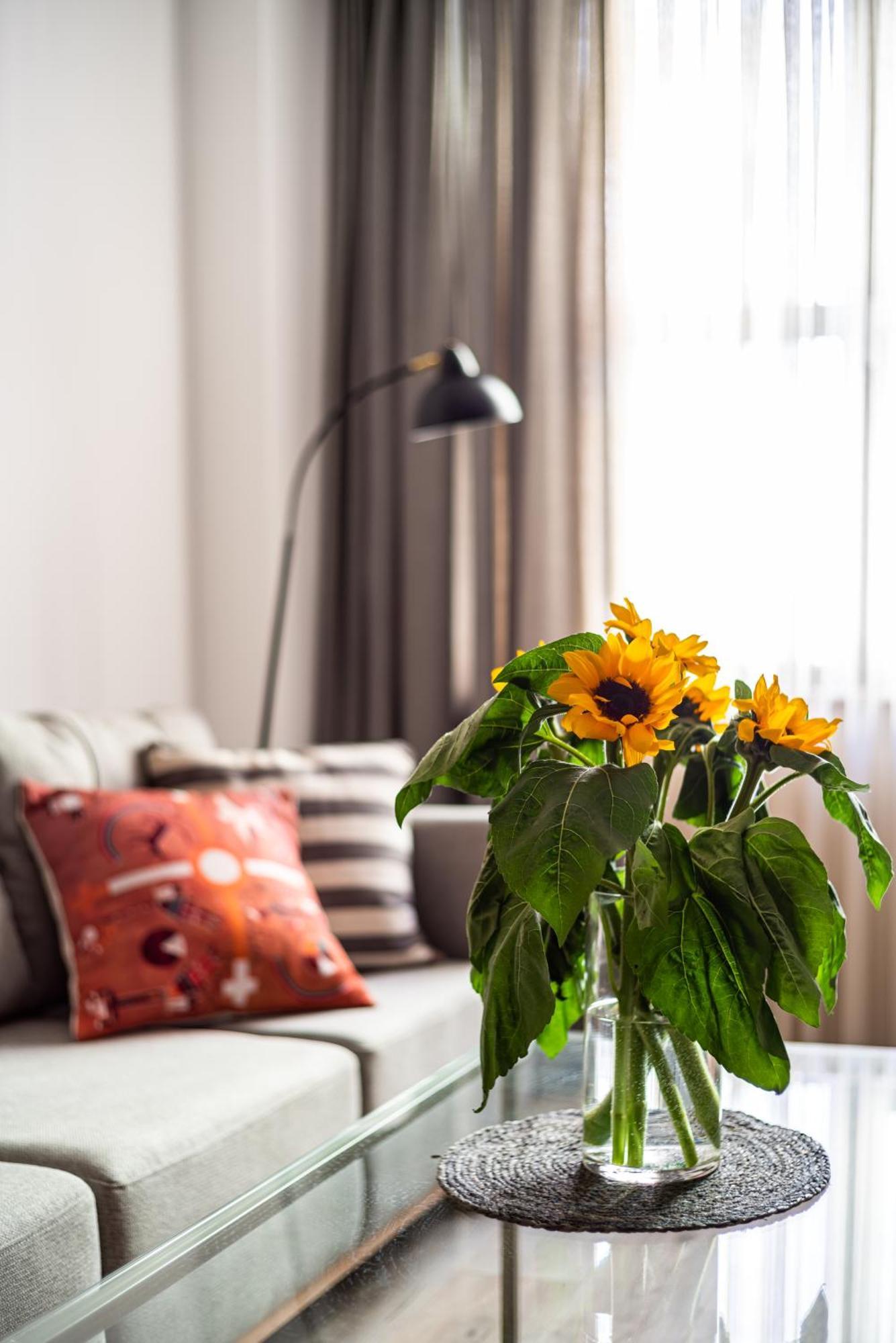 Thames Apartment By Downtown Inn, City Center Ереван Экстерьер фото